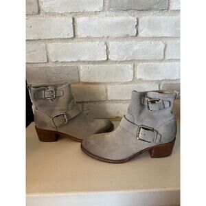 Donald J Pliner‎ Taupe Suede Buckle Ankle Boot Size 9